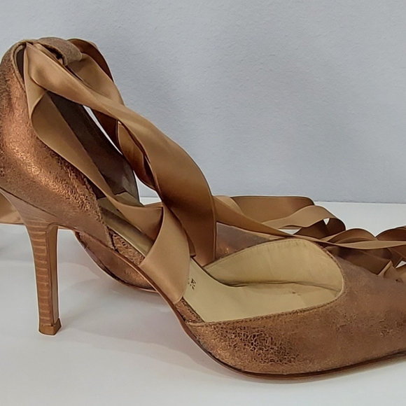 Kenneth Cole Pumps 8.5 - Picture 4 of 6